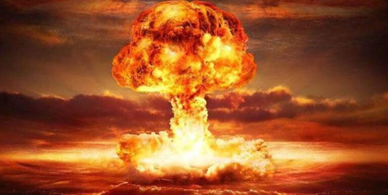 UKRAINE :  Un missile de haute précision a détruit un bunker souterrain contenant des munitions occidentales à Ternopil.