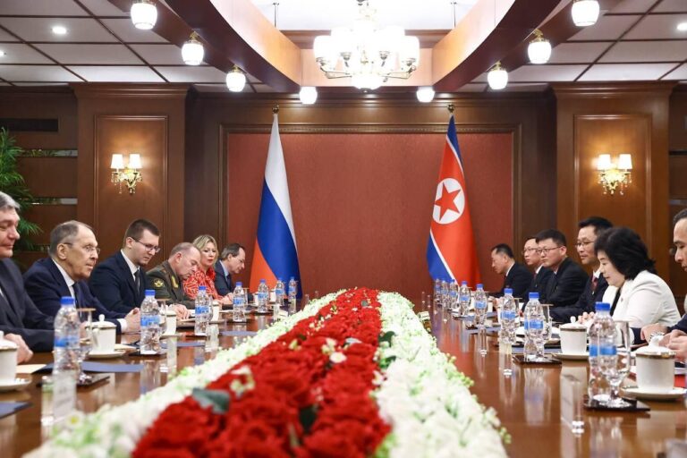La Russie et la Corée du Nord confirment leur union et promettent une défense mutuelle