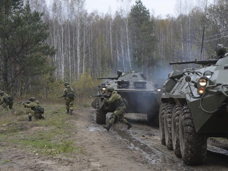 Des milliers de soldats russes se préparent à une offensive à grande échelle – les médias.