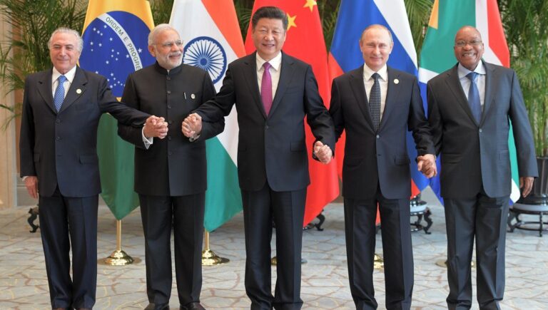 Les BRICS prévoient de créer un nouveau modèle commercial sans dollar.