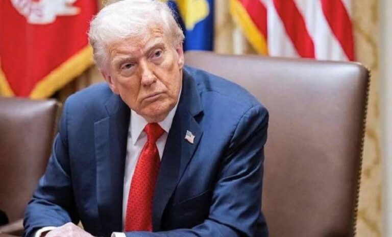 Flash : Trump accuse l’Iran de fabriquer des missiles capables de viser à terme les États-Unis et promet « de ne jamais laisser à un sponsor du terrorisme, la possibilité de fabriquer l’arme nucléaire ».